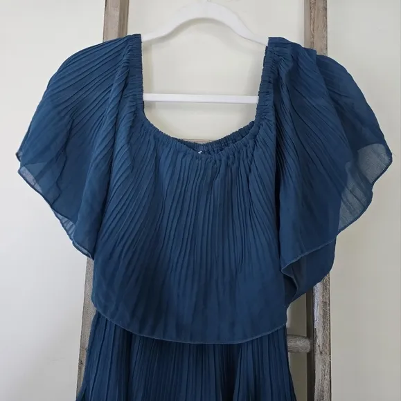 ⭐️40% Off⭐️ Teal Pleates Tiered Dress