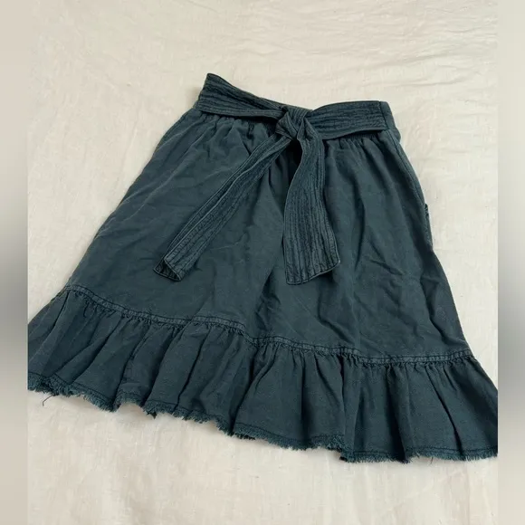 ANTHROPOLOGIE Pilcro Amora Ruffled Mini Skirt In Teal Blue Size XS Beach Coast