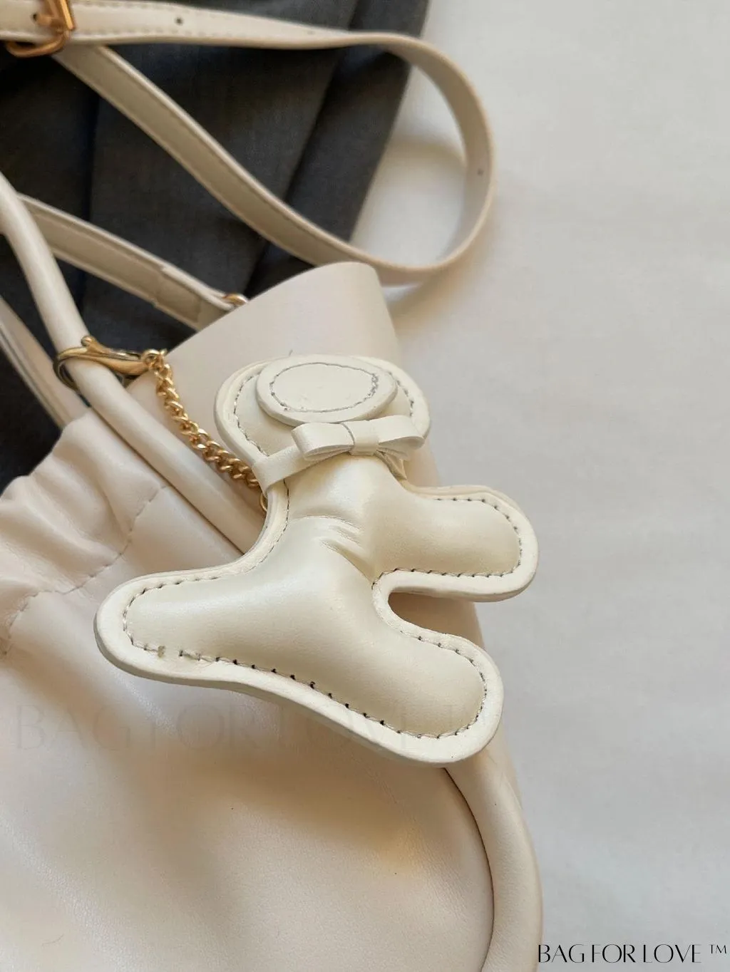 BagForLove - Stylish Pleated Handbag featuring Exquisite Pendant Design