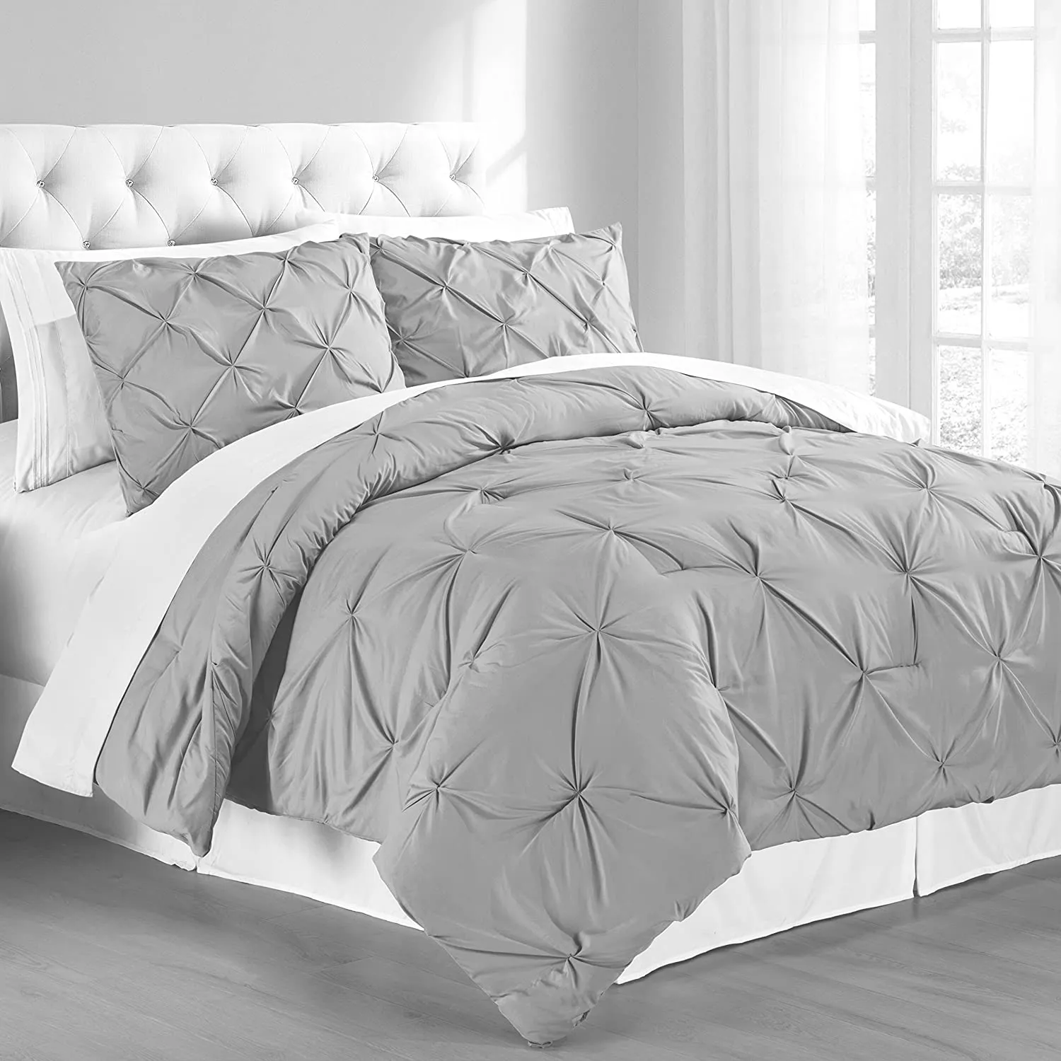Beautiful Swift Home 3-Piece Pintuck Twin Comforter Set, Grey! Retails $151 