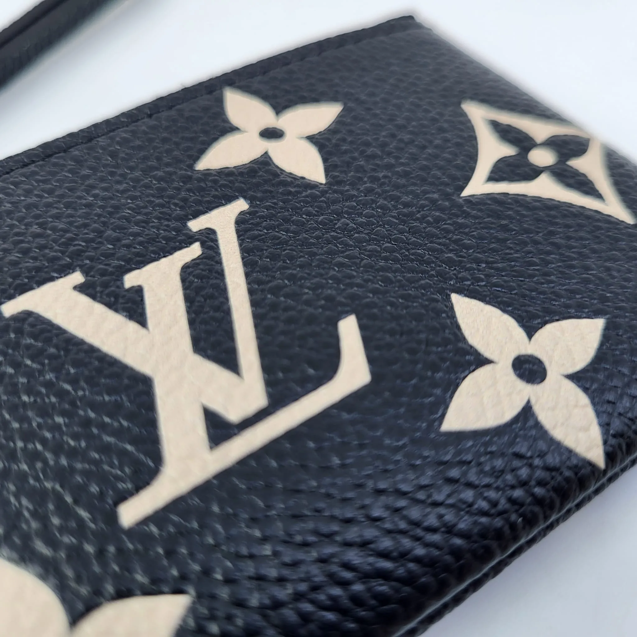 Bi-Color Monogram Empreinte Key Pouch