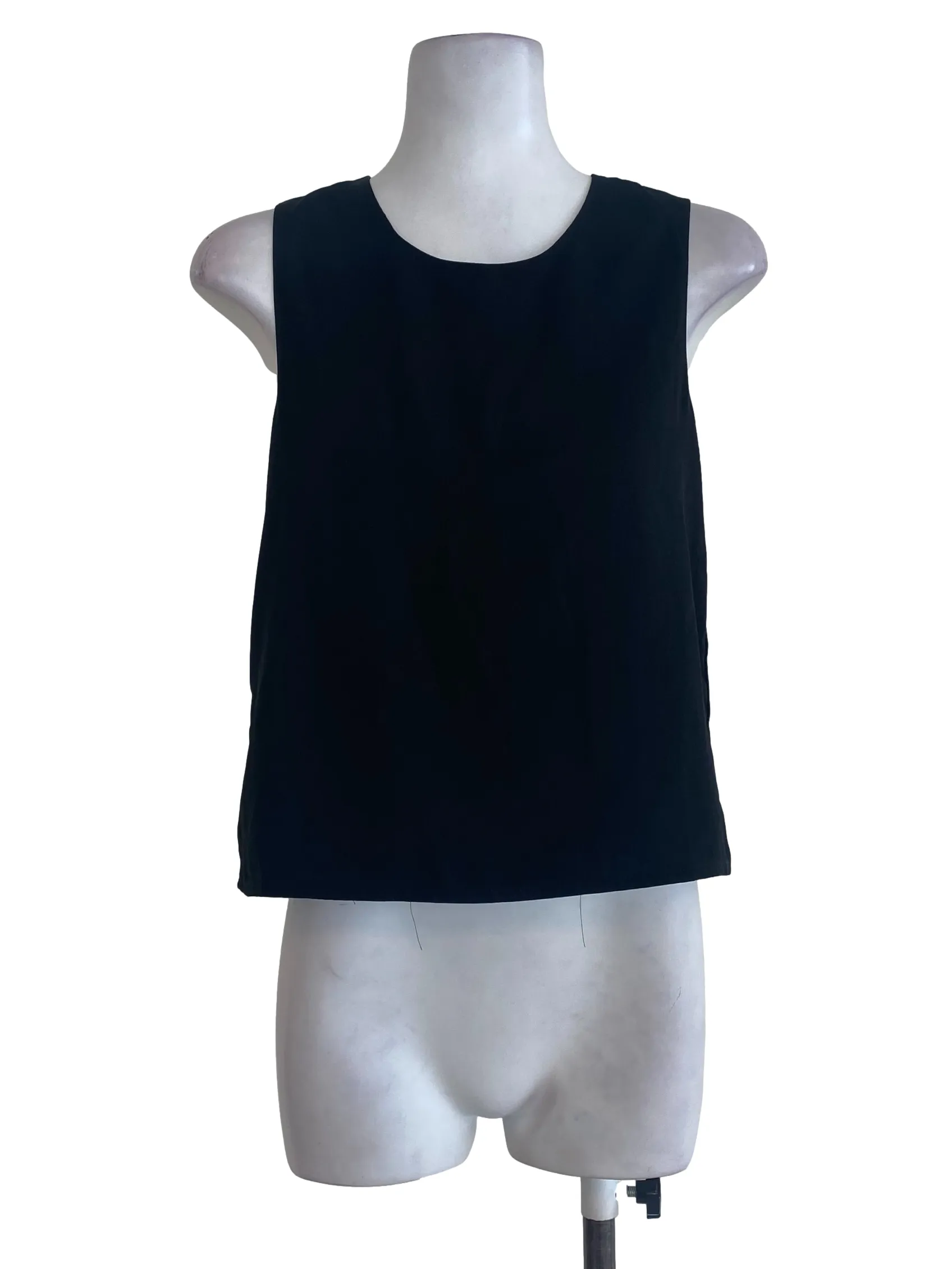 Black Plain Sleeveless Top