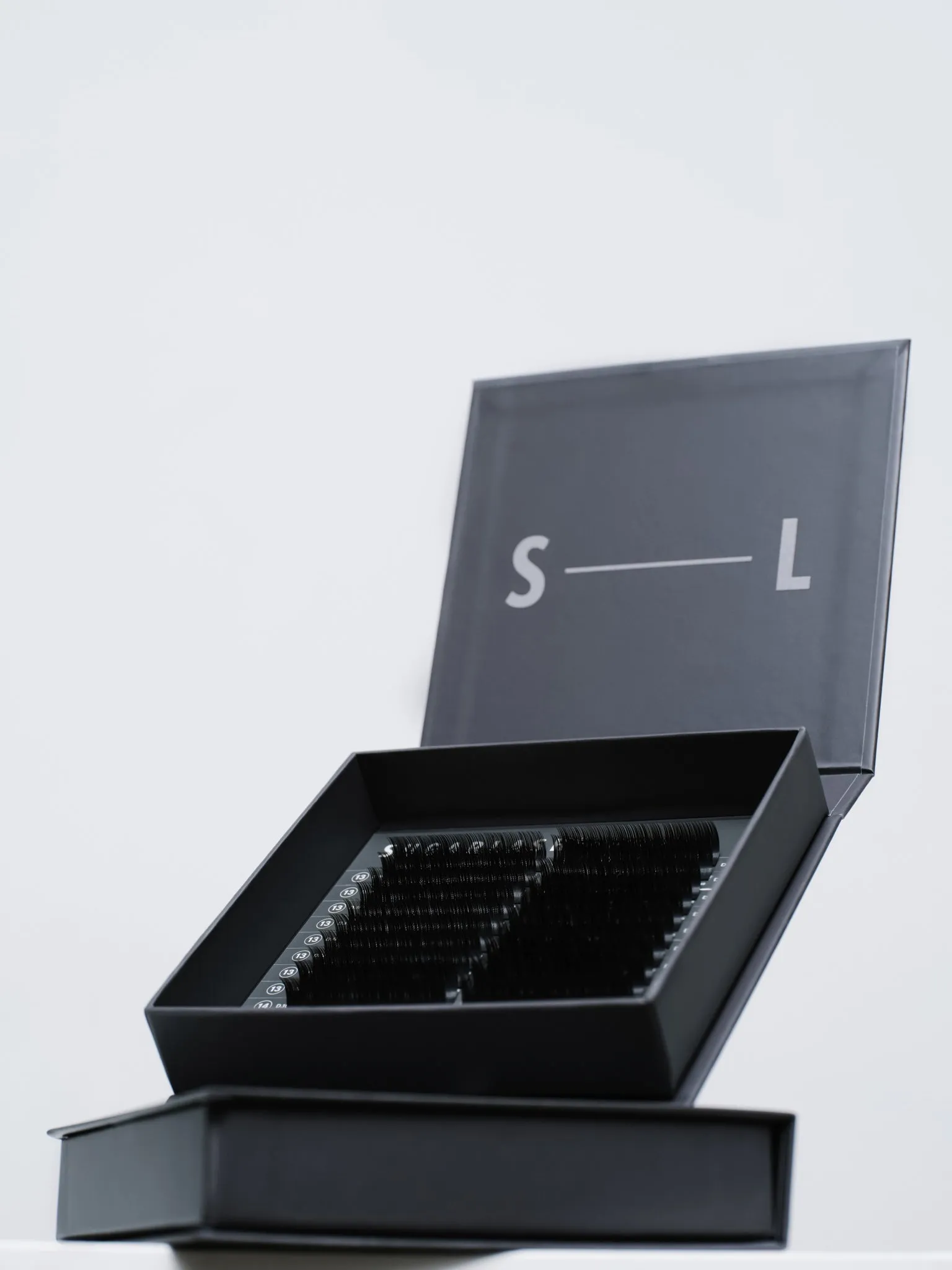 C-Curl Runway Lash Extensions (Single-Length Trays)