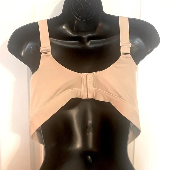 “CACIQUE” Lightly Lined No-Wire Bra
