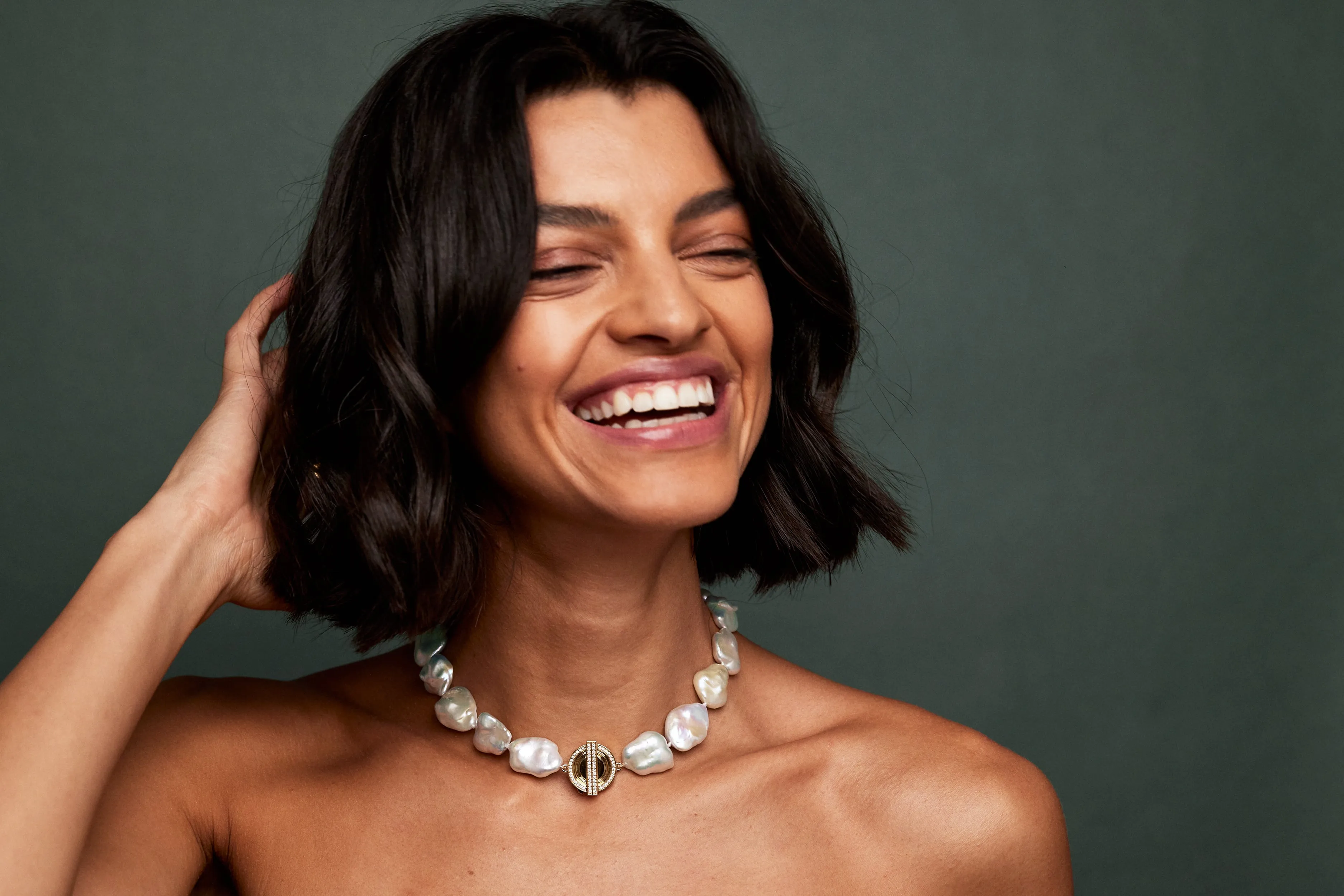 Capri Pearl Choker