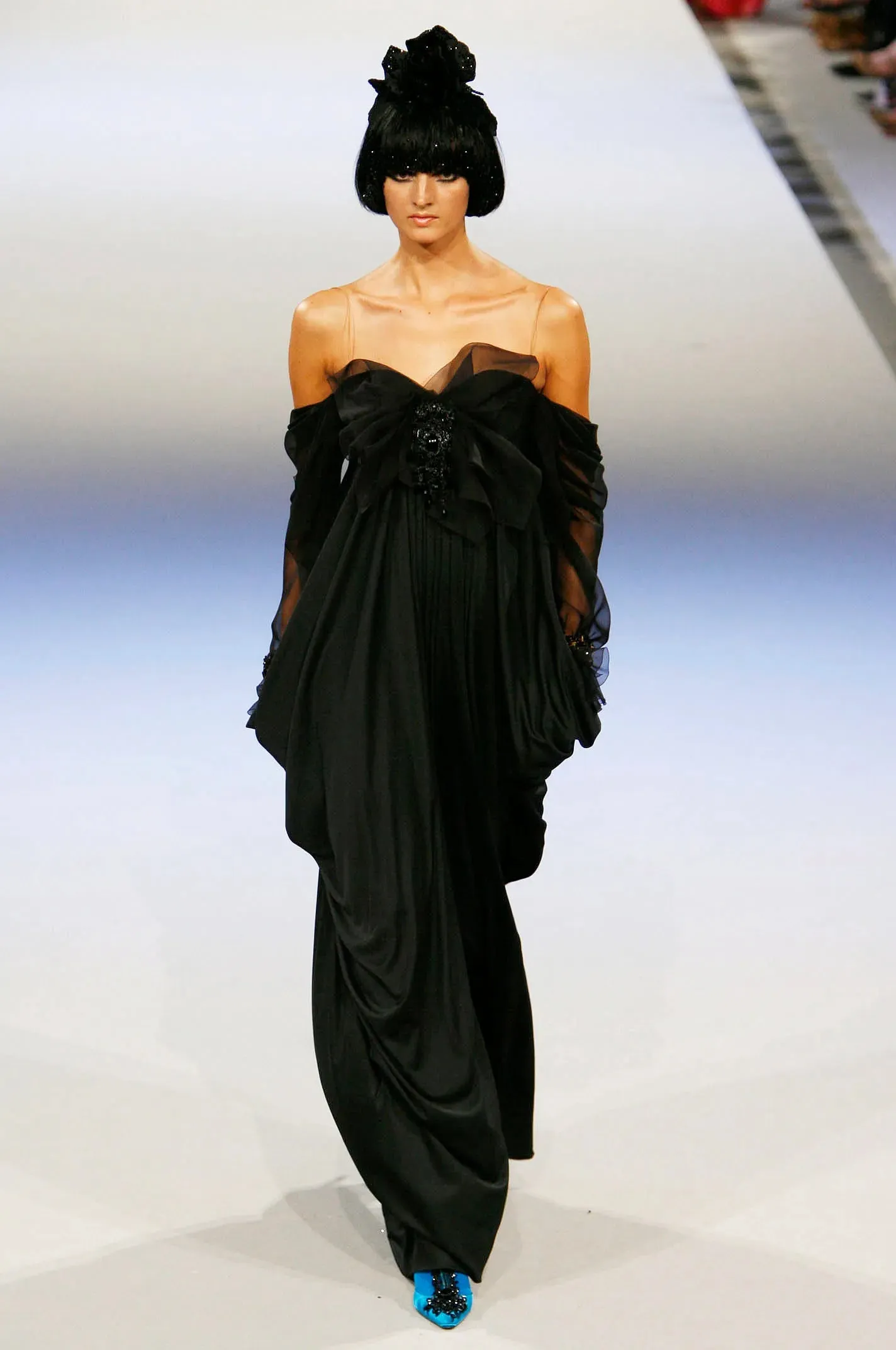 Christian Lacroix Fall 2006 Haute Couture - 14.5" W