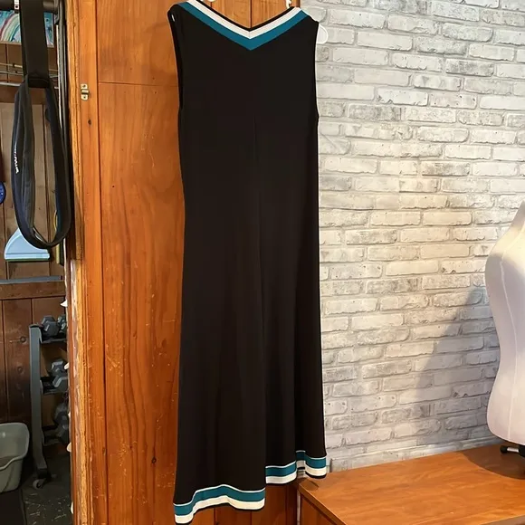 Christian Siriano C wonder poly sleeveless dress bold contrast black white teal