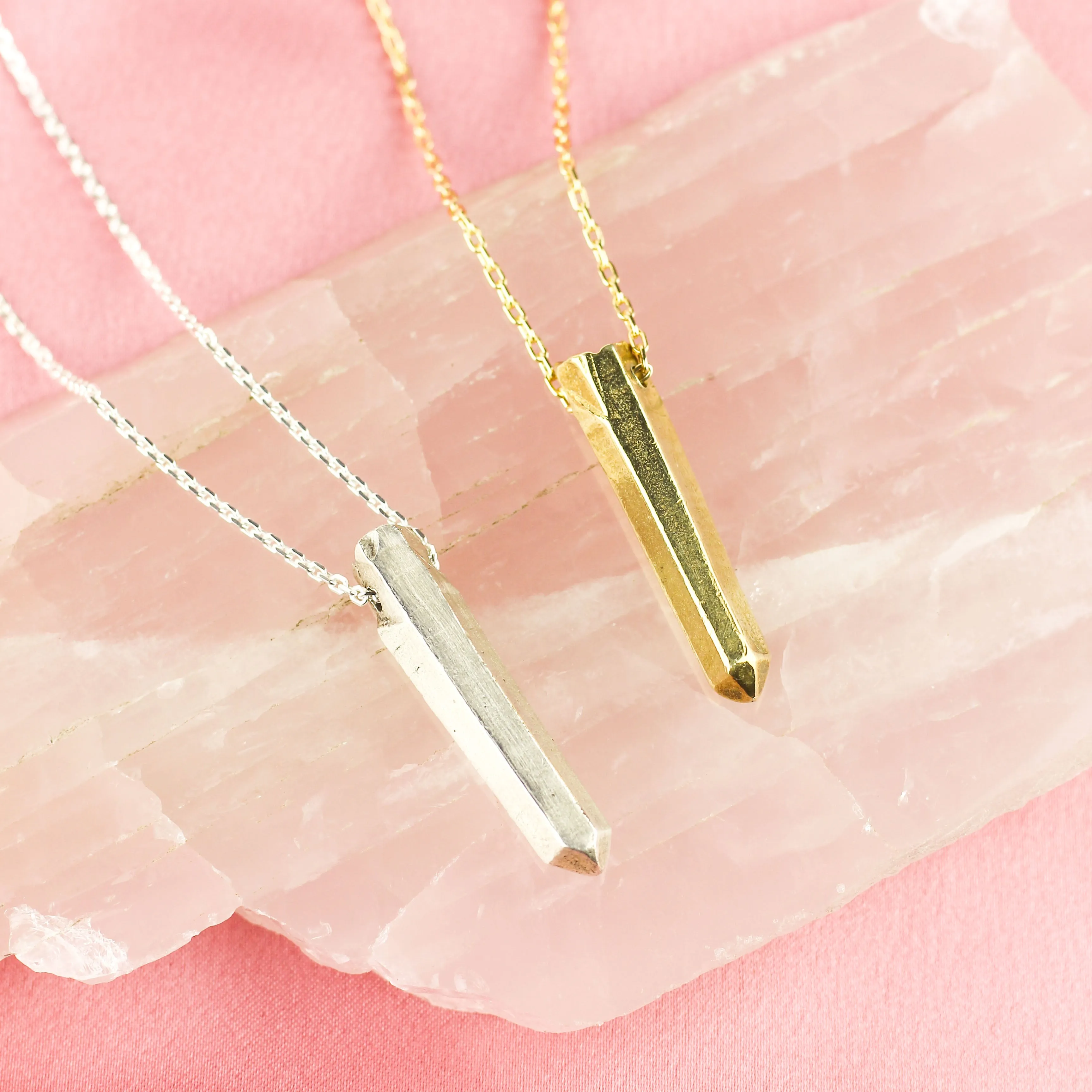 CRYSTAL POINT NUGGET STATEMENT NECKLACE