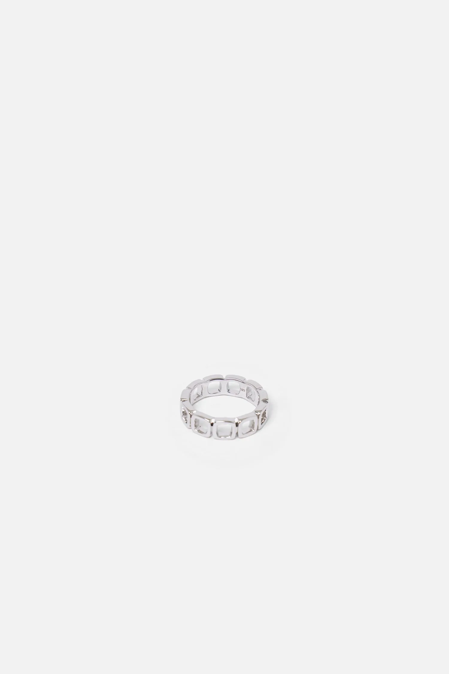Cushion Band Open