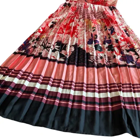 Dalia MacPhee Floral Pleated Printed Midi Dress Satin Sweetheart Size Medium