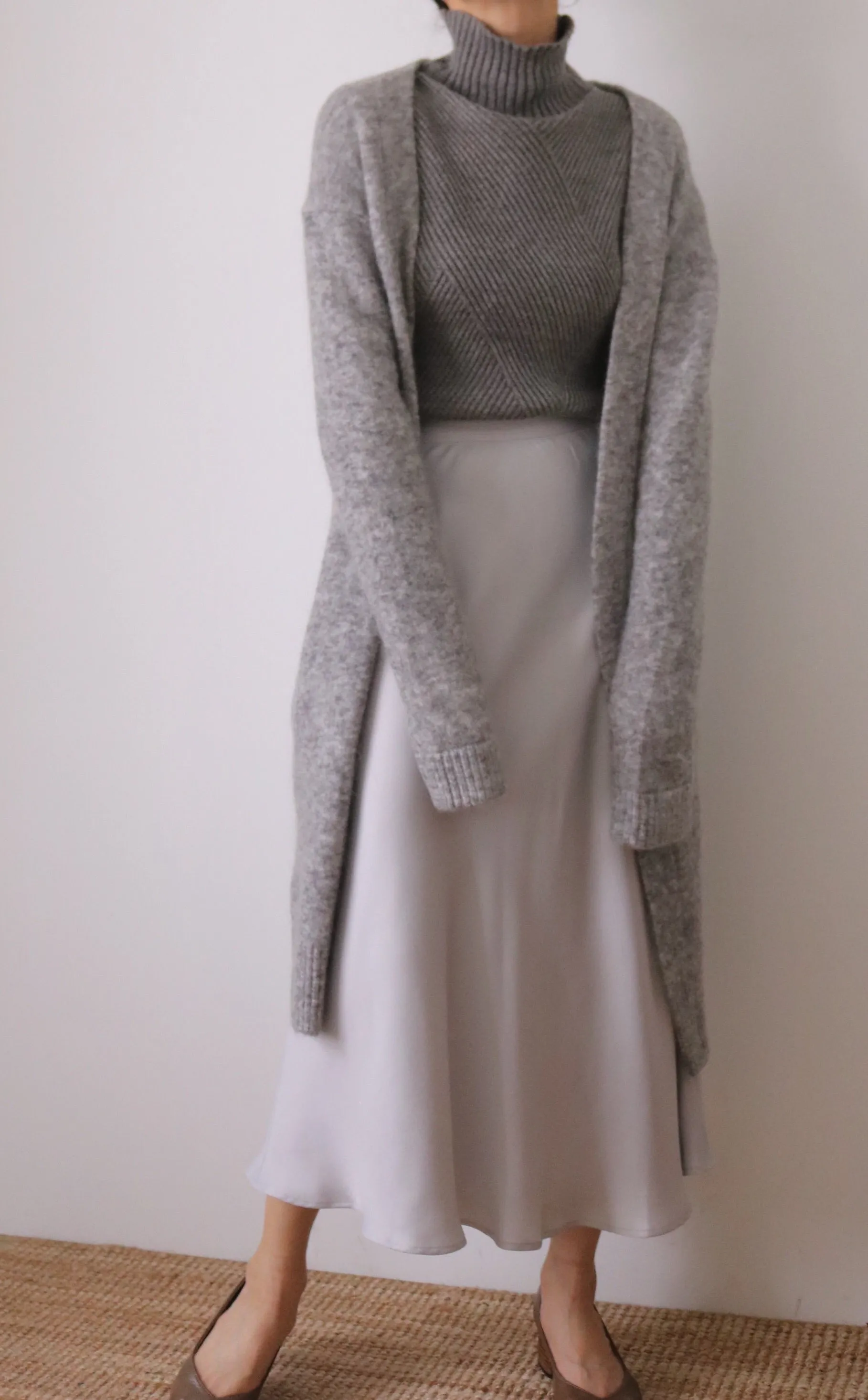 Eniya cardigan { charcoal & mid-grey }