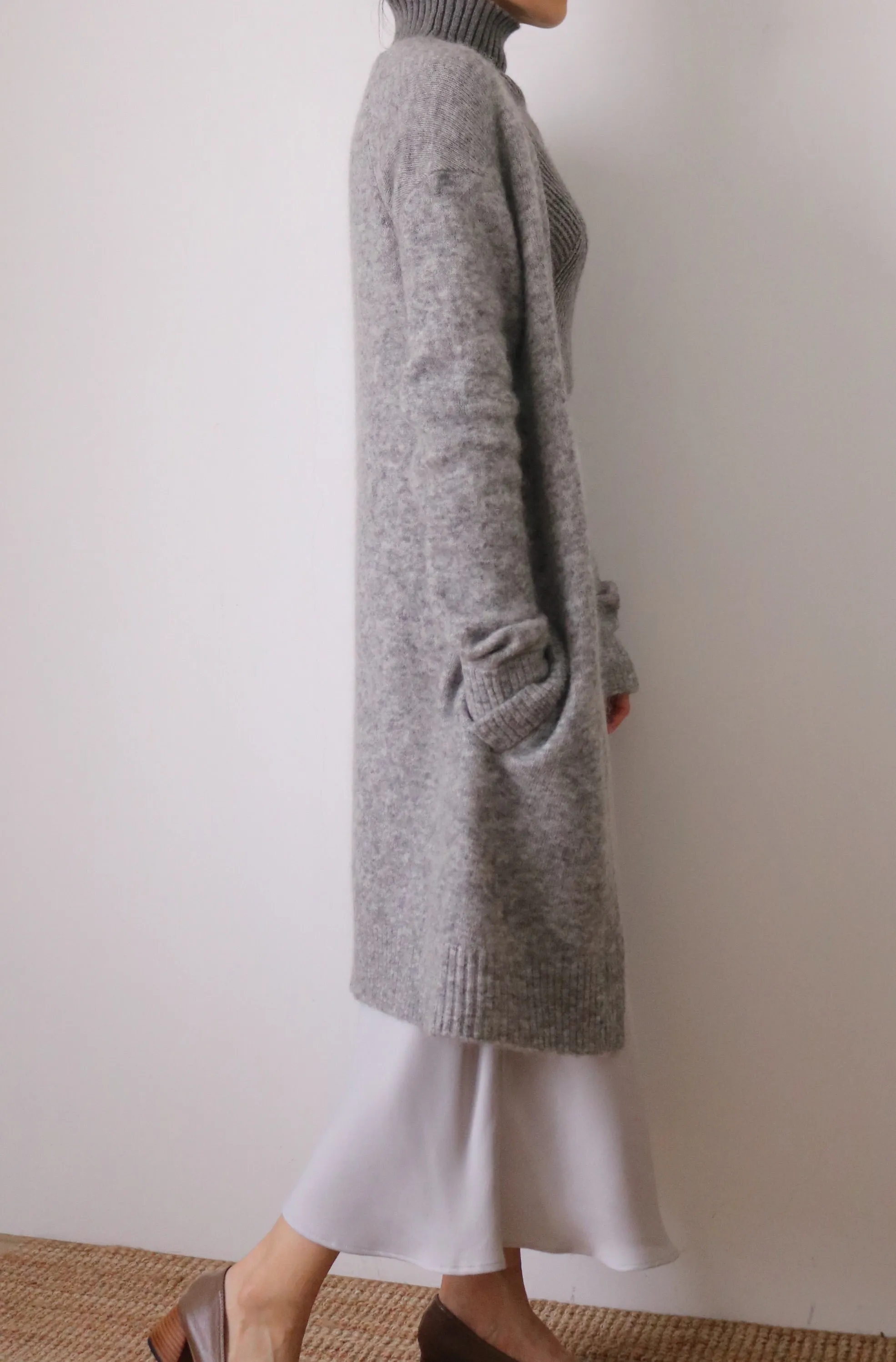 Eniya cardigan { charcoal & mid-grey }