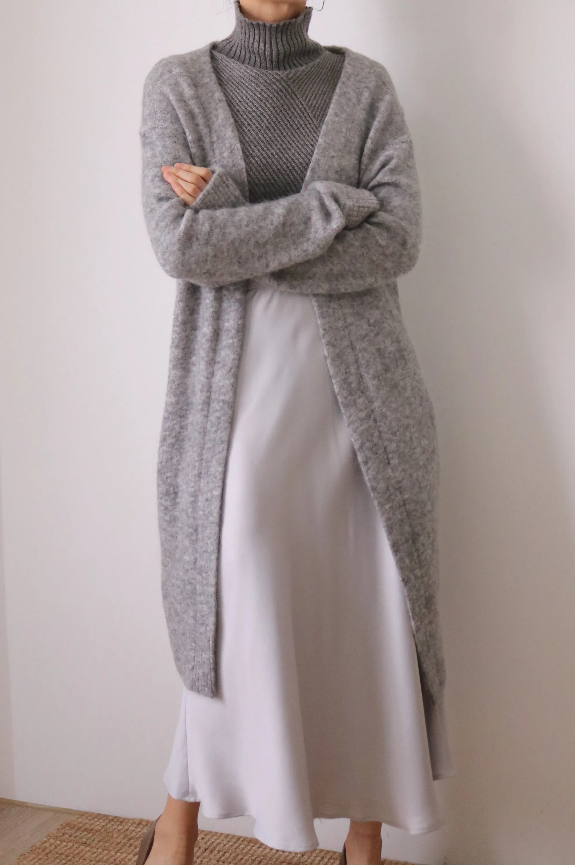 Eniya cardigan { charcoal & mid-grey }