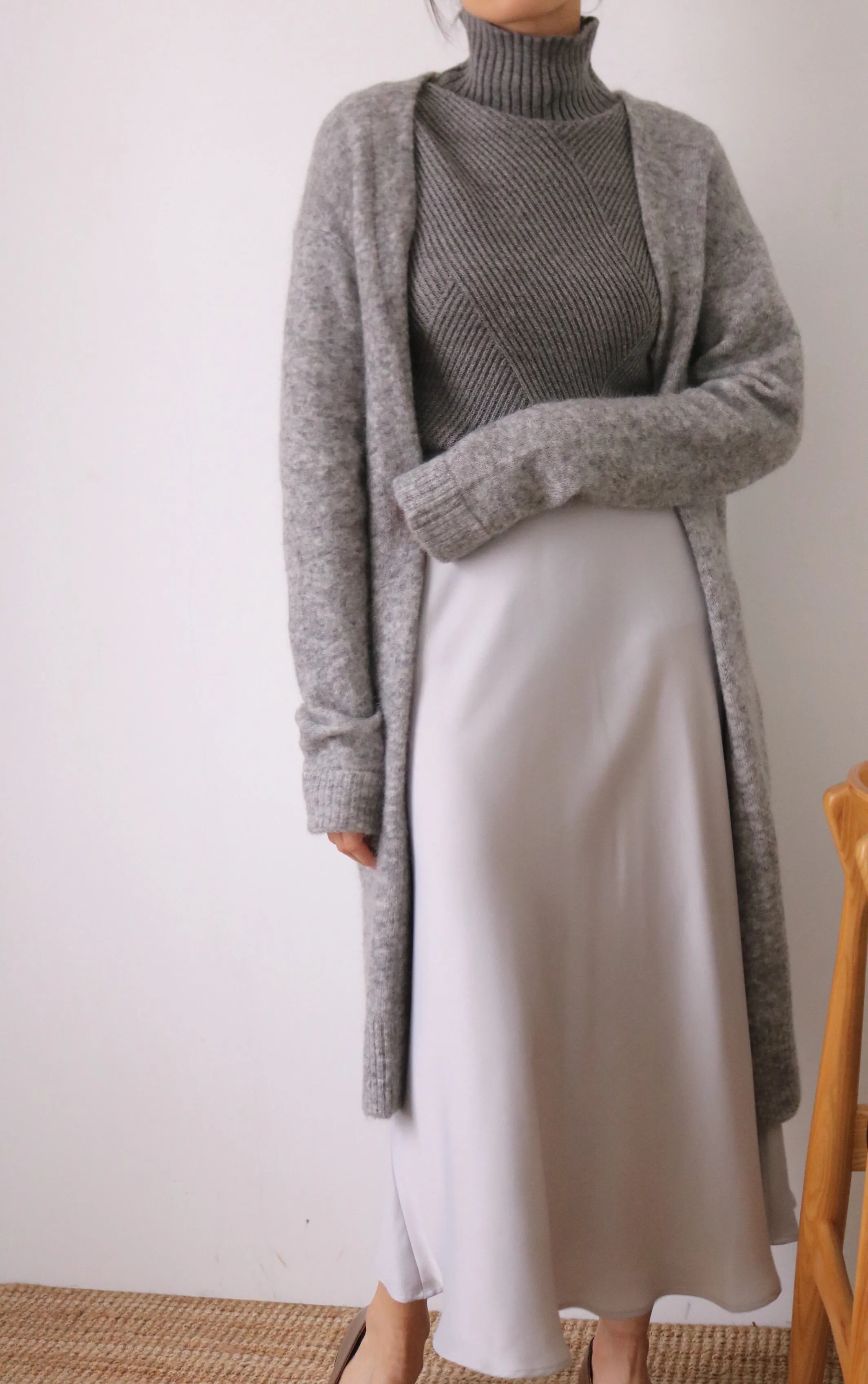Eniya cardigan { charcoal & mid-grey }