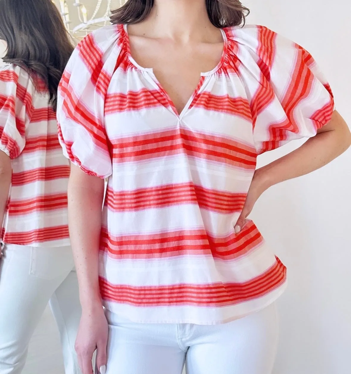 GATHERED V NECK