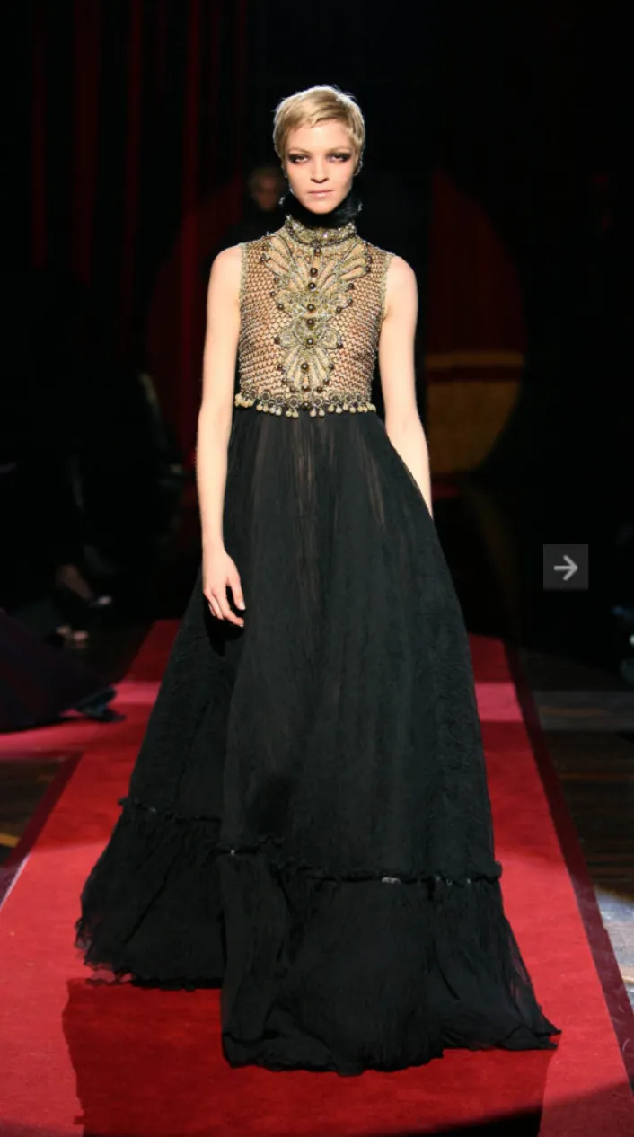 Gianfranco Ferre Fall 2006 Runway