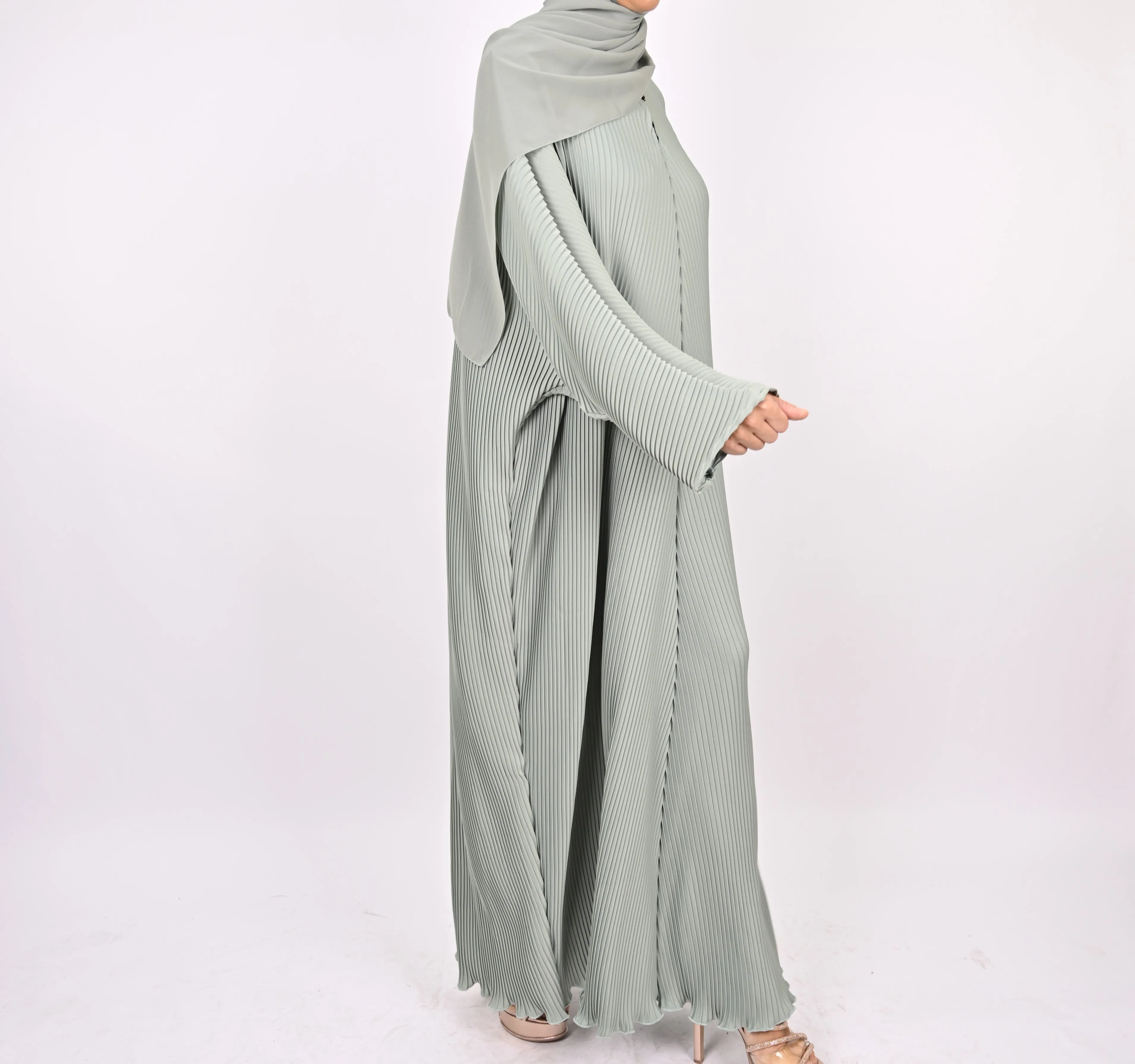 Mint - Pleated Batwing Abaya