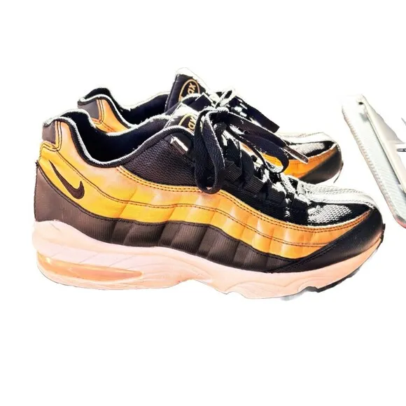 Nike Air Max 95 Black &amp; Gold 905348-032 YOUTH Size 6y