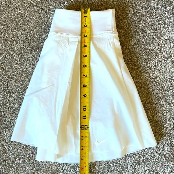 Nike Dri-Fit Women's Standard Fit Pleated Light Weight Golf Skort Sz S
