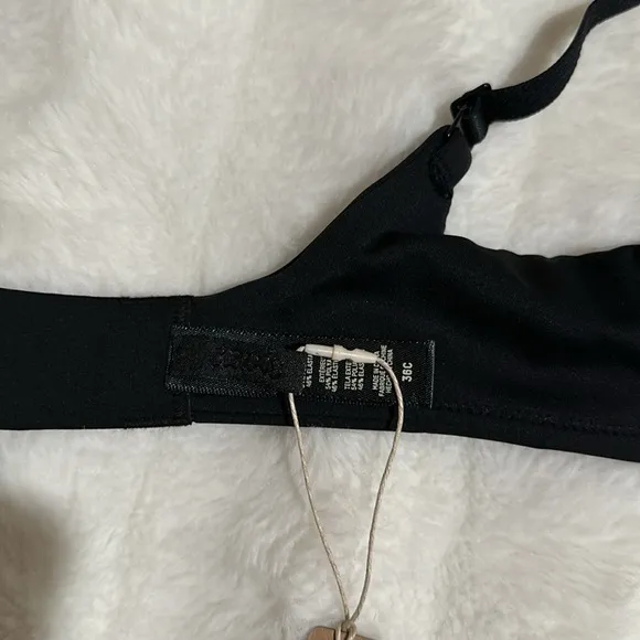 NWT SKIMS 36C custom fit plunge push up bra