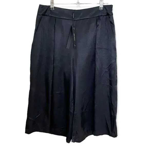 NWT Robert Rodriguez Black Lacy Satin Smudge Bermuda Short