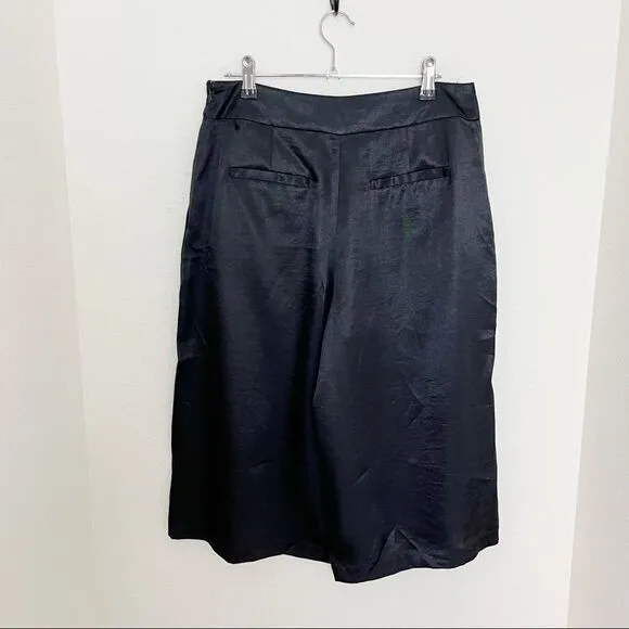 NWT Robert Rodriguez Black Lacy Satin Smudge Bermuda Short