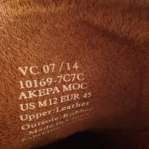 Olukai Akepa Driver Moc in brown leather with removable cushioned footbed. Sz 12