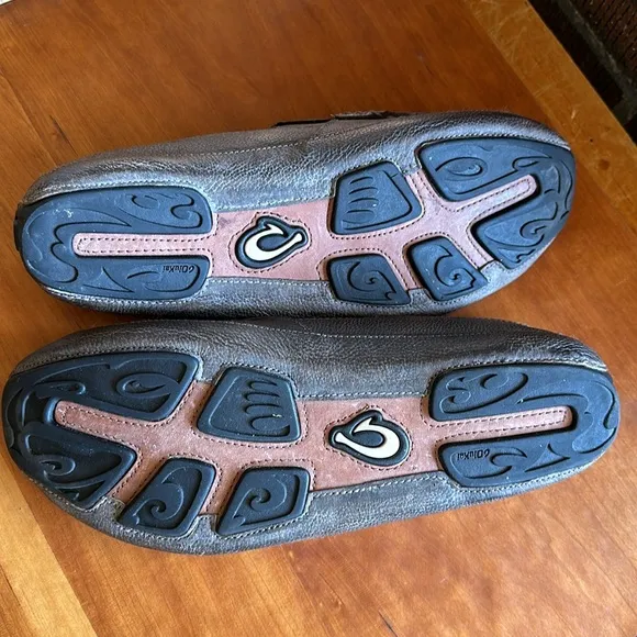 Olukai Akepa Driver Moc in brown leather with removable cushioned footbed. Sz 12