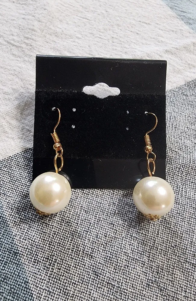 Pearl Layer Statement Necklace & Earrings