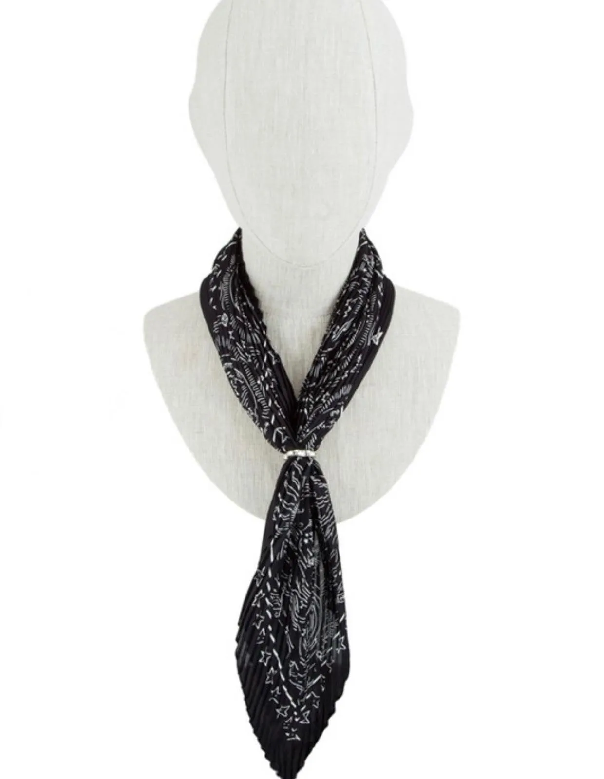 Pleated bandana scarf