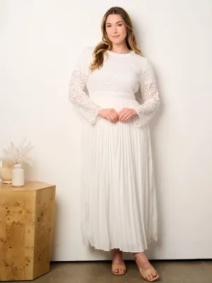 PLUS SIZE LONG SLEEVE LACE PLEATED MAXI DRESS