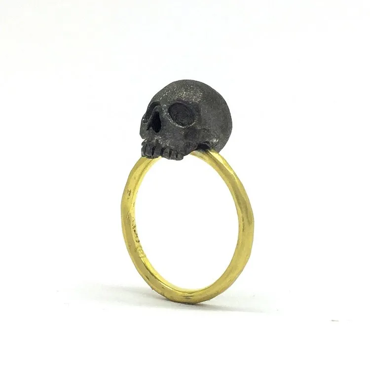 Romeo Gold Skull Ring