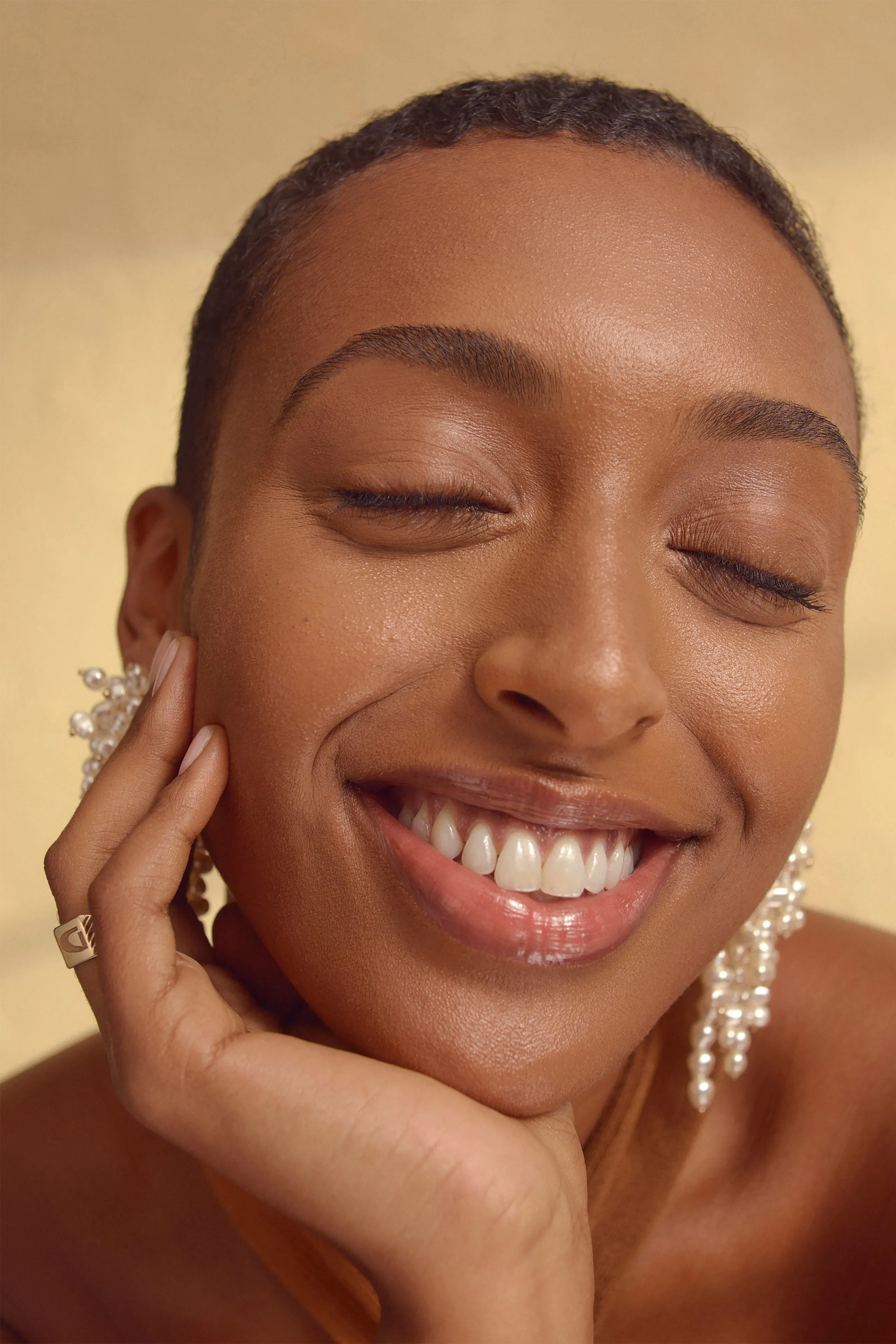 Skin-Enhancing Concealer