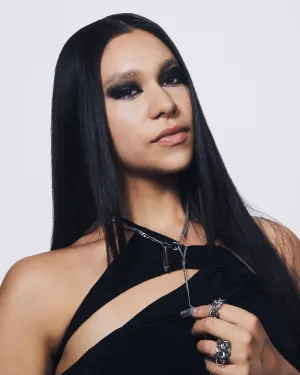 STEPHANIE 002