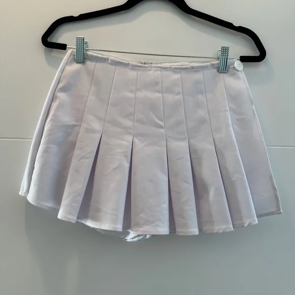 Superdown white pleated classic high waist skort semi-formal summer beach S