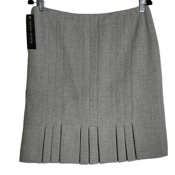 Vintage Anne Klein Womens Gray Pleated Skirt Suit Size 8P Office Ware