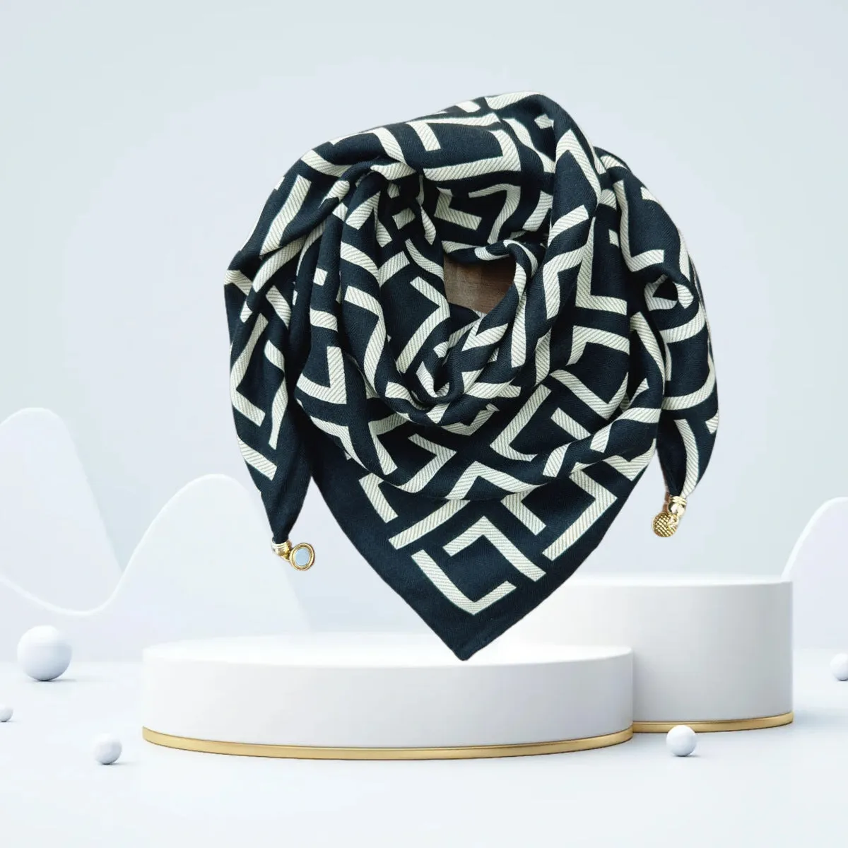 Vintage Print Magnetic Buckle Triangle Scarf – Elegant Lightweight Neck Scarf