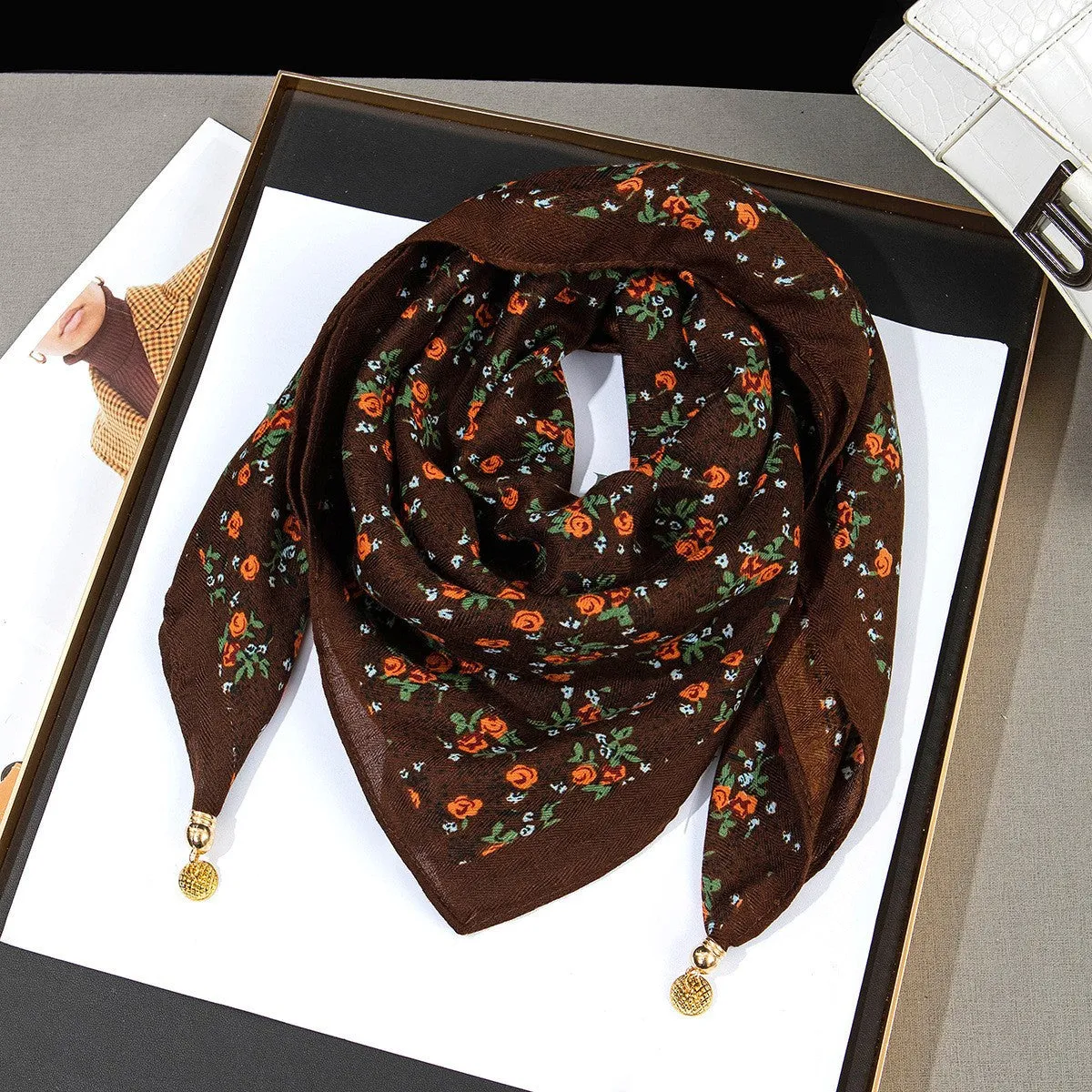 Vintage Print Magnetic Buckle Triangle Scarf – Elegant Lightweight Neck Scarf