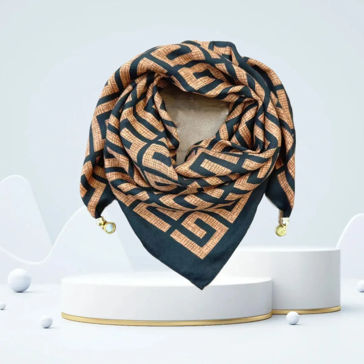 Vintage Print Magnetic Buckle Triangle Scarf – Elegant Lightweight Neck Scarf
