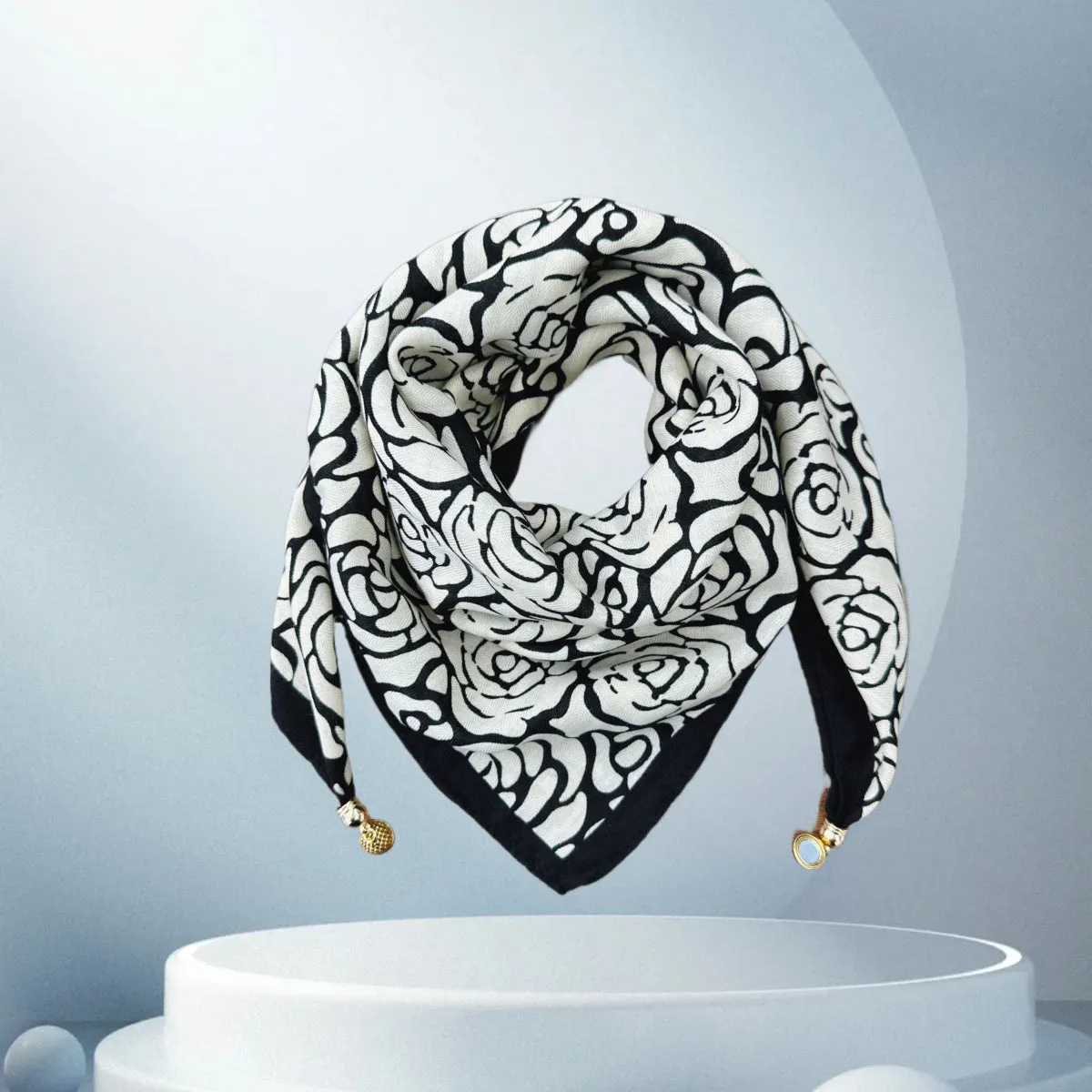 Vintage Print Magnetic Buckle Triangle Scarf – Elegant Lightweight Neck Scarf