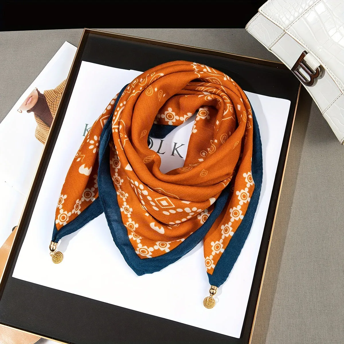 Vintage Print Magnetic Buckle Triangle Scarf – Elegant Lightweight Neck Scarf