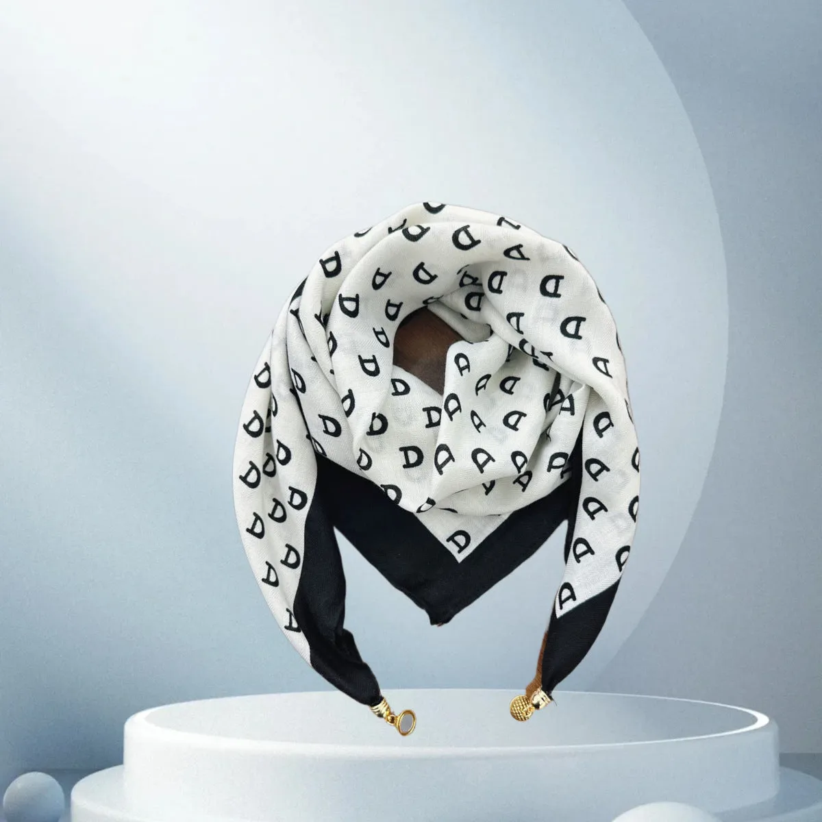 Vintage Print Magnetic Buckle Triangle Scarf – Elegant Lightweight Neck Scarf