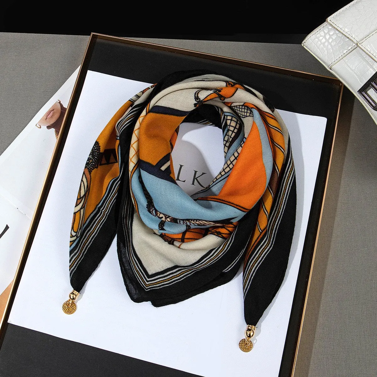 Vintage Print Magnetic Buckle Triangle Scarf – Elegant Lightweight Neck Scarf