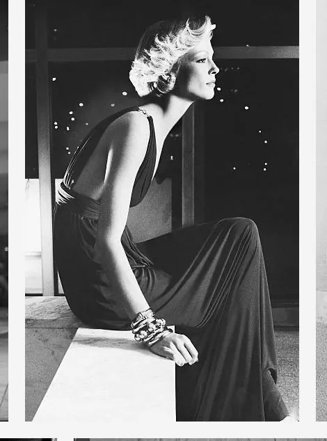 Yves Saint Laurent Spring 1973 Black Jersey Plunge