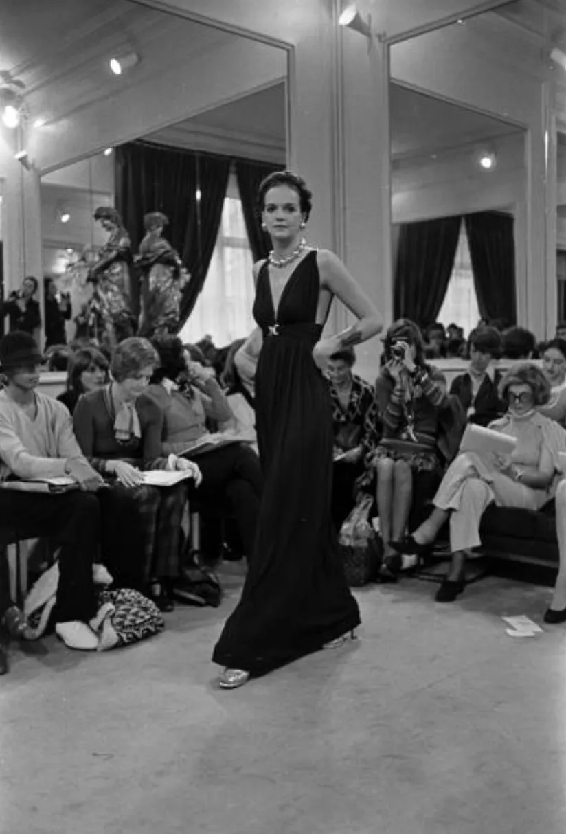 Yves Saint Laurent Spring 1973 Black Jersey Plunge